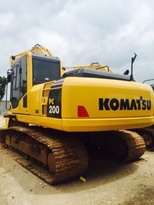 ขายด่วน!! Komatsu PC200-8MO 2,200 ชม.สภาพสวยค่ะ