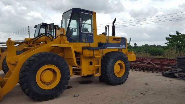 รถตักล้อยาง KOMATSU WA 380-1 รถนอกนำเข้า