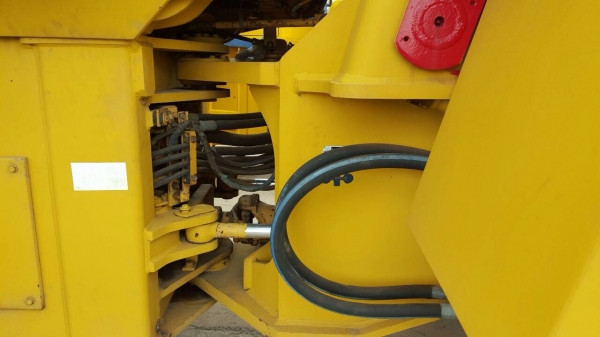 รถต้ก KOMATSU WA450-1 รถนอกนำเข้า