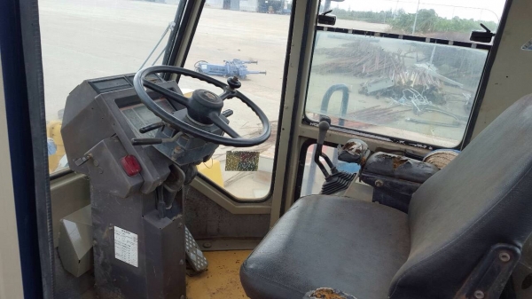 รถต้ก KOMATSU WA450-1 รถนอกนำเข้า