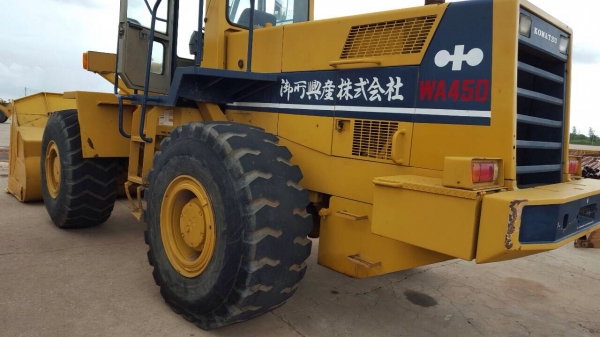 รถต้ก KOMATSU WA450-1 รถนอกนำเข้า