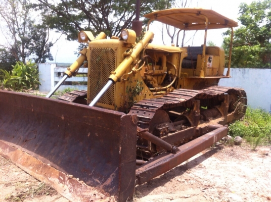 ขายรถแทรคเตอร์ CAT D5D เครื่อง 68J ฝาบาง ห้องเลี้ยวแห้ง เกียร์ตัด ตีนตะขาบ ราคา 300000