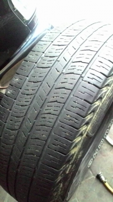 265/70R16 KUMHO ROAD VENTURE APT ปี2012 มี 2 เส้น tel.081-427-3941