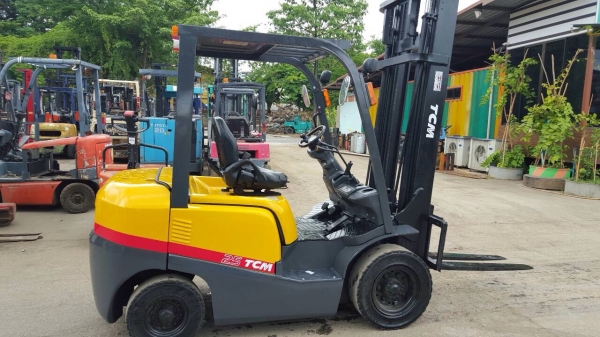 รถยก TCM FD25T3 น้ำหนักยก 2.5 ตัน เสาสูง 4 เมตร เครื่องดีเซล เกียร์ออโต้
