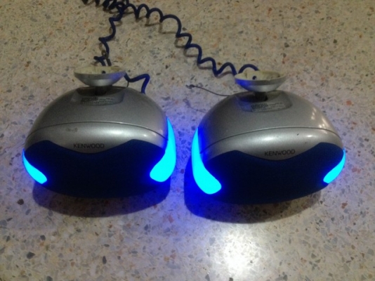 ลำโพงเเขวน KENWOOD 100Wมีไฟสวยๆของเก่าญี่ปุ่นสภาพสวยคู่ละ