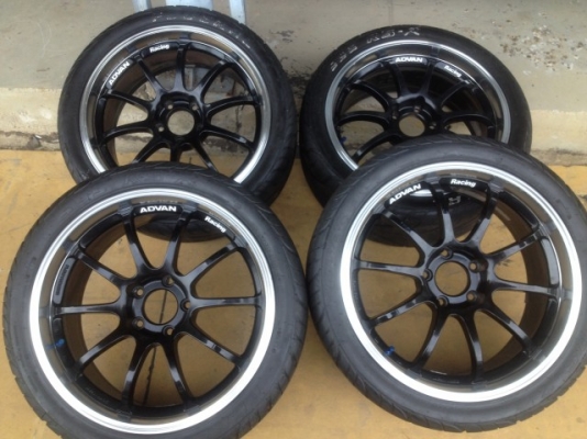 ล้อแท้ ADVAN RACING ของ18กว้าง8อ๊อฟ37สีเดิมยุ่นสภาพสวยยางติดมาปี12