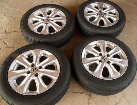 แม็กขอบ15แท้ -4รู100 สวยใหม่กริ๊บ สภาพป้ายแดง พร้อมยาง 175-65-R15(4ล้อ4,500บ.)