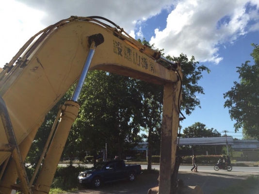 ขายรถแมคโค KOMATSU PC100 โซ่ใบแท้สวย แอร์เย็น ใช้งานดี