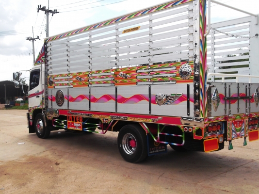 อู่อินเตอร์ สระแก้ว รับต่อกระบะและทำสี รถ 10 ล้อ 6 ล้อ สนใจติดต่อได้ที่ 081-9832626(เฮียโชค)