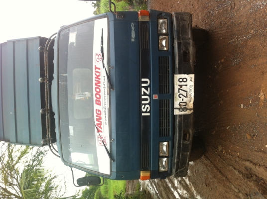 NPR115 ช่วงล่างF  เครื่อง4BD ดั้มใหญ่ พาวเวอร์ เกียร์สโล ต่อรองได้