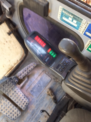 รถขุด EX120-2 เอกสารอินวอยล์ รถสภาพสวย พร้อมใช้ ไฟฟ้าครบ แอร์เย็น ระบบสมบูรณ์