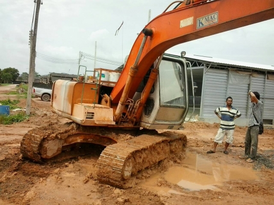 รถขุด EX120-2 เอกสารอินวอยล์ รถสภาพสวย พร้อมใช้ ไฟฟ้าครบ แอร์เย็น ระบบสมบูรณ์