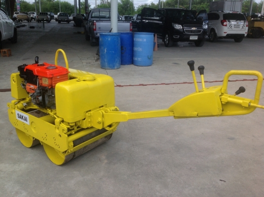 ขายรถบดเดินตามSakaiรุ่นHV60มือสองญี่ปุ่นสั่นสเทือนได้เครื่องดีเซล