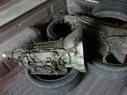 ขายเครื่อง sr20 หลังหัก เกียรธรรมดา  พร้อมกล่อง