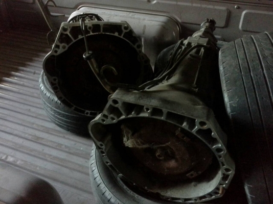 ขายเครื่อง sr20 หลังหัก เกียรธรรมดา  พร้อมกล่อง