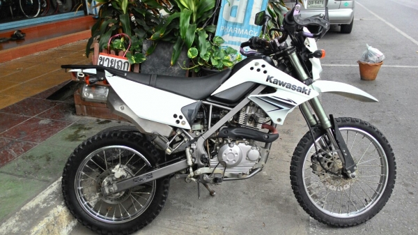 คาวาซากิ ดีแทรกเกอร์125i