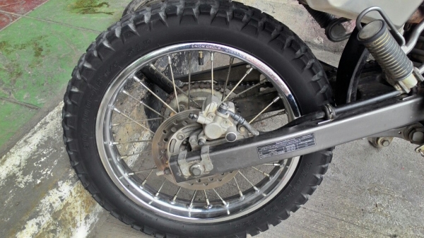 คาวาซากิ ดีแทรกเกอร์125i