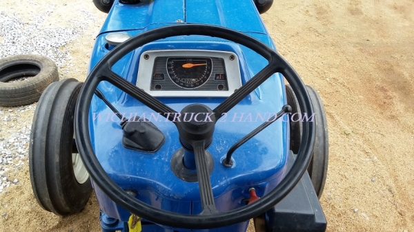 ขายแล้วส่งลูกค้าสระบุรี รถไถฟอร์ด 4000 เครื่อง3สูบ50แรงม้า เครื่อง-เกียร์-ไฮดรอลิกดีมาก ชั่วโมงน้อย เก่านอกสีใหม่ยางใหม่ พร้อมใช้งาน