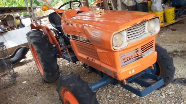 ขายด่วนคูโบต้า  L 2601 DT  4WD  4x4  HI-SPCCD (วิ่งเร็วกว่าเก่าญี่ปุ่นในรุ่นเดียวกัน)