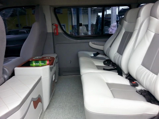 ขายรถตู้ TOYOTA COMMUTER ปี07 เครื่อง2500 รถสวยเดิม สภาพพร้อมใช้งาน เอกสารพร้อมโอน สนใจโทร 090-8588220คุณนะ 093-3258446คุณบิว ID:narong498 หรือเข้าดูสินค้าอื่นๆได้ที่ www.truck.in.th/498 หรือเพจFacebook ณรงค์ ซื้อขายรถมือสอง (เว็บไซต์ส่วนตัว) หรือFacebook