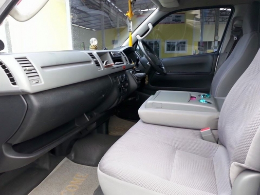 ขายรถตู้ TOYOTA COMMUTER ปี07 เครื่อง2500 รถสวยเดิม สภาพพร้อมใช้งาน เอกสารพร้อมโอน สนใจโทร 090-8588220คุณนะ 093-3258446คุณบิว ID:narong498 หรือเข้าดูสินค้าอื่นๆได้ที่ www.truck.in.th/498 หรือเพจFacebook ณรงค์ ซื้อขายรถมือสอง (เว็บไซต์ส่วนตัว) หรือFacebook