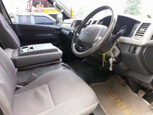 ขายรถตู้ TOYOTA COMMUTER ปี07 เครื่อง2500 รถสวยเดิม สภาพพร้อมใช้งาน เอกสารพร้อมโอน สนใจโทร 090-8588220คุณนะ 093-3258446คุณบิว ID:narong498 หรือเข้าดูสินค้าอื่นๆได้ที่ www.truck.in.th/498 หรือเพจFacebook ณรงค์ ซื้อขายรถมือสอง (เว็บไซต์ส่วนตัว) หรือFacebook