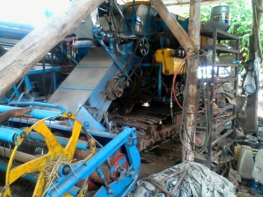 ขายรถเกี่ยวข้าว ศักดิ์พัฒนา KM49 เครื่อง195เทอร์โบ ตัวเดิน12 ปั้ม22 สภาพพร้อมใช้งาน สนใจโทร 090-8588220คุณนะ 093-3258446คุณบิว ID:narong498 หรือเข้าดูสินค้าอื่นๆได้ที่ www.truck.in.th/498 หรือเพจFacebook ณรงค์ ซื้อขายรถมือสอง (เว็บไซต์ส่วนตัว) หรือFaceboo