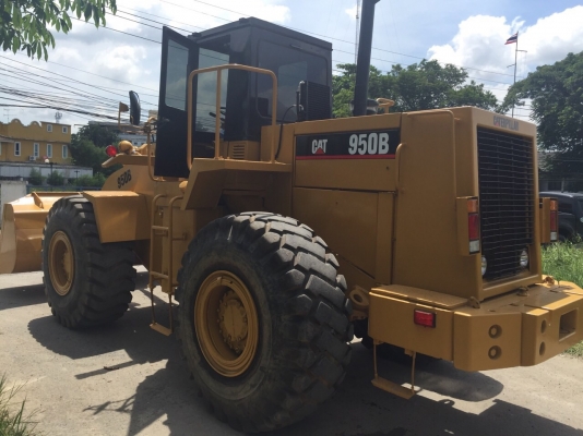 ขายด่วนรถตักล้อยางCAT 950B พร้อมใช้งาน
