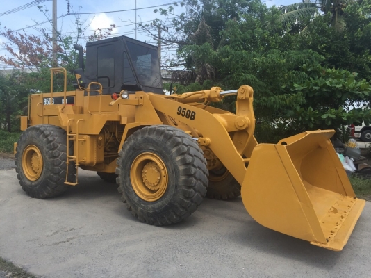 ขายด่วนรถตักล้อยางCAT 950B พร้อมใช้งาน