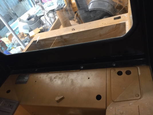 ขายด่วนรถตักล้อยางCAT 950B พร้อมใช้งาน