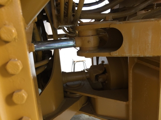 ขายด่วนรถตักล้อยางCAT 950B พร้อมใช้งาน