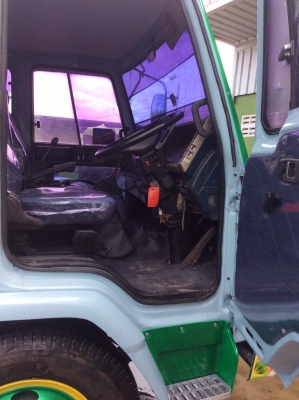 6ล้อ ISUZU ROCKY ดั๊ม เครื่อง 175 แรง เบรคจิ๊ฟฟี่ พวงมาลัยพาว์เวอร์ ช่วงล่างใหญ่ หัวดี เครื่องดี ครัทซีสวย ยางใหญ่  ช่วงล้อ 3.8 ม. รถสวยพร้อมใช้งาน ขาย 620,000 บาท( ศุภากร 081- 1903107 ,081-4252943)