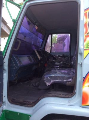 6ล้อ ISUZU ROCKY ดั๊ม เครื่อง 175 แรง เบรคจิ๊ฟฟี่ พวงมาลัยพาว์เวอร์ ช่วงล่างใหญ่ หัวดี เครื่องดี ครัทซีสวย ยางใหญ่  ช่วงล้อ 3.8 ม. รถสวยพร้อมใช้งาน ขาย 620,000 บาท( ศุภากร 081- 1903107 ,081-4252943)