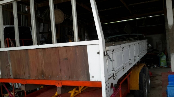 ขายกะบะช่วงครัชชี74 ยาว5ม. กว้าง2.10 สภาพดี ขายกะบะช่วงครัชชี74 ยาว5ม. กว้าง2.10 สภาพดี