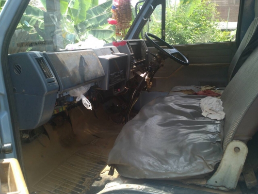 สี่ล้อ อีซูซู NKR 88 รถห้าง มีหลังคารับส่งนักเรียน สภาพวิ่งงานประจำ ทะเบียนพร้อมโอน