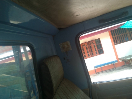 สี่ล้อ อีซูซู NKR 88 รถห้าง มีหลังคารับส่งนักเรียน สภาพวิ่งงานประจำ ทะเบียนพร้อมโอน