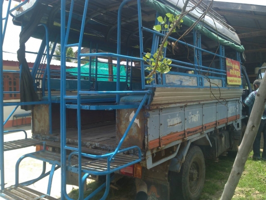 สี่ล้อ อีซูซู NKR 88 รถห้าง มีหลังคารับส่งนักเรียน สภาพวิ่งงานประจำ ทะเบียนพร้อมโอน