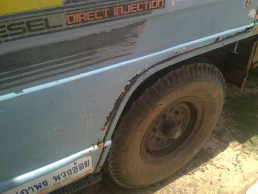 สี่ล้อ อีซูซู NKR 88 รถห้าง มีหลังคารับส่งนักเรียน สภาพวิ่งงานประจำ ทะเบียนพร้อมโอน