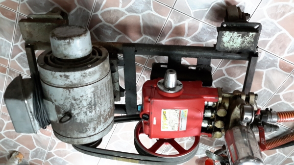 ขายปั้มแรงดันตัวใหญ่ มอเตอร์มิตบิชิ 3 แรง