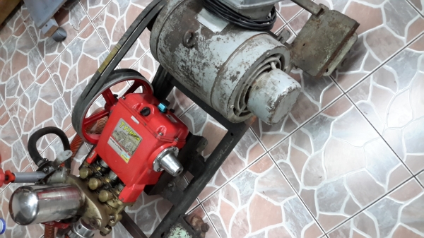 ขายปั้มแรงดันตัวใหญ่ มอเตอร์มิตบิชิ 3 แรง