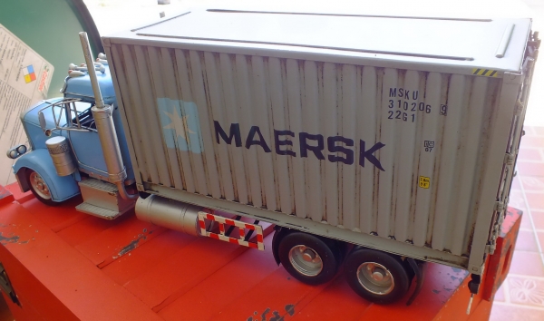 ขายโมเดลรถตู้คอนเทนเนอร์ งานสวยหายาก ขายโมเดลรถตู้คอนเทนเนอร์ งานสวยหายาก