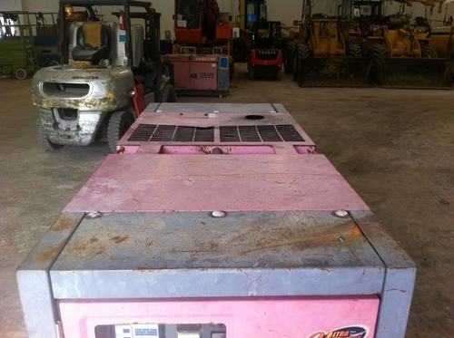 เครื่องไฟ DENYO DCA-60USH (แบบเก็บเสียง) สวยครับ ใครสนใจติดต่อมาได้เลยครับ เครื่องไฟ DENYO DCA-60USH (แบบเก็บเสียง) สวยครับ ใครสนใจติดต่อมาได้เลยครับ