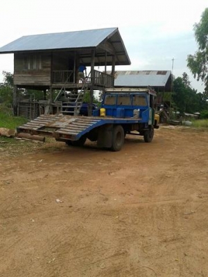 ขายเทรลเลอร์ขึ้นแบคโค เครื่องดี สภาพพร้อมใช้งาน สนใจโทร 090-8588220คุณนะ 093-3258446คุณบิว ID:narong498 หรือเข้าดูสินค้าอื่นๆได้ที่ www.truck.in.th/498 หรือเพจFacebook ณรงค์ ซื้อขายรถมือสอง (เว็บไซต์ส่วนตัว) หรือFacebook ตลาดรถมือสอง คุณนะ