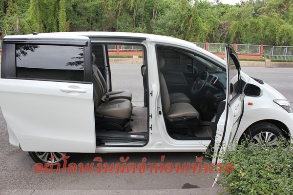 มือเดียว ไม่เคยติดแก๊ส ไมล์น้อย Honda Freed ปี 2013