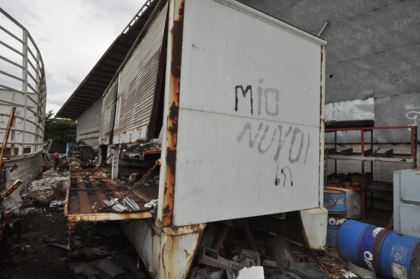 ขายตู้เหล็กปีกนกเปิดฝาข้างได้ (ตู้ที่ 1)