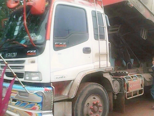 ISUZU DECA FXZ 320 HP MAXLOAD EURO 2 ปี 50 รถพ่วงแม่+ลูก กระบะดั๊มพ์มิเนียมคอกเกษตรของอู่สหกิจสวยจัดทั้งแม่ทั้งลูกครับ ลูก 3 คานดั๊มพ์ความยาว 7 เมตรสภาพดีสวยพร้อมบรรทุกพร้อมใช้งานได้เลย เครื่องยนต์แรงดีแน่นดีไม่มีแตกเยิ้ม ภายในเก๋งอุปกรณ์อำนวยความสะดวกครบ