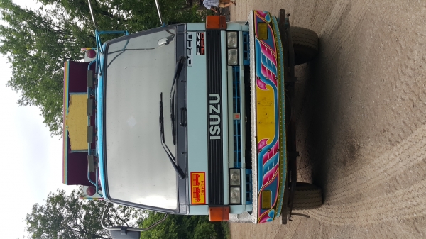 ขายรถพ่วง 24 ล้อ แม่-ลูก กระบะเนียม ISUZU ล๊อค.195 วางเครื่อง 320 เกียร์อีตั้น ช่วงล้าง อีซุ 240 ราคา1250000 สนใจโทรด่วน