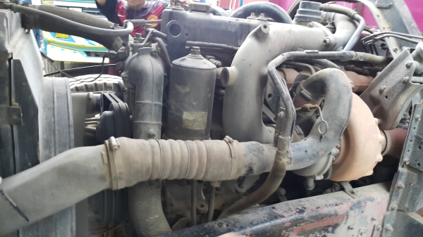 ขายรถพ่วง 24 ล้อ แม่-ลูก กระบะเนียม ISUZU ล๊อค.195 วางเครื่อง 320 เกียร์อีตั้น ช่วงล้าง อีซุ 240 ราคา1250000 สนใจโทรด่วน