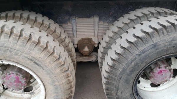 ขายรถพ่วง 24 ล้อ แม่-ลูก กระบะเนียม ISUZU ล๊อค.195 วางเครื่อง 320 เกียร์อีตั้น ช่วงล้าง อีซุ 240 ราคา1250000 สนใจโทรด่วน