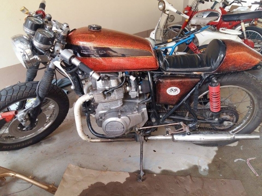 ขาย Honda CB250 ไม่มีเอกสารอะไรเลย...ขายราคา 42000 บาท 083-4228884